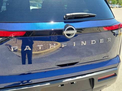 New 2026 Nissan Pathfinder SV AWD/4WD image 8