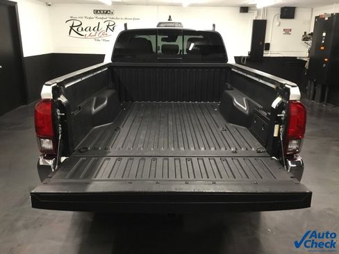 Used 2021 Toyota Tacoma SR5 image 12