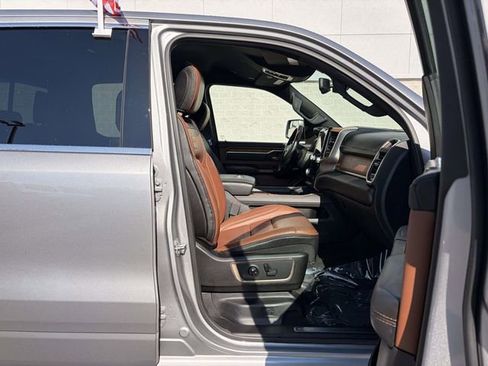 Used 2019 RAM 1500 Limited AWD/4WD image 11
