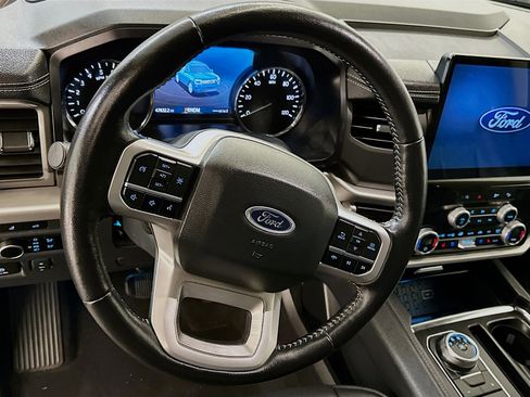 Used 2024 Ford Expedition Max XLT image 18