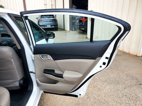Used 2014 Honda Civic LX image 27
