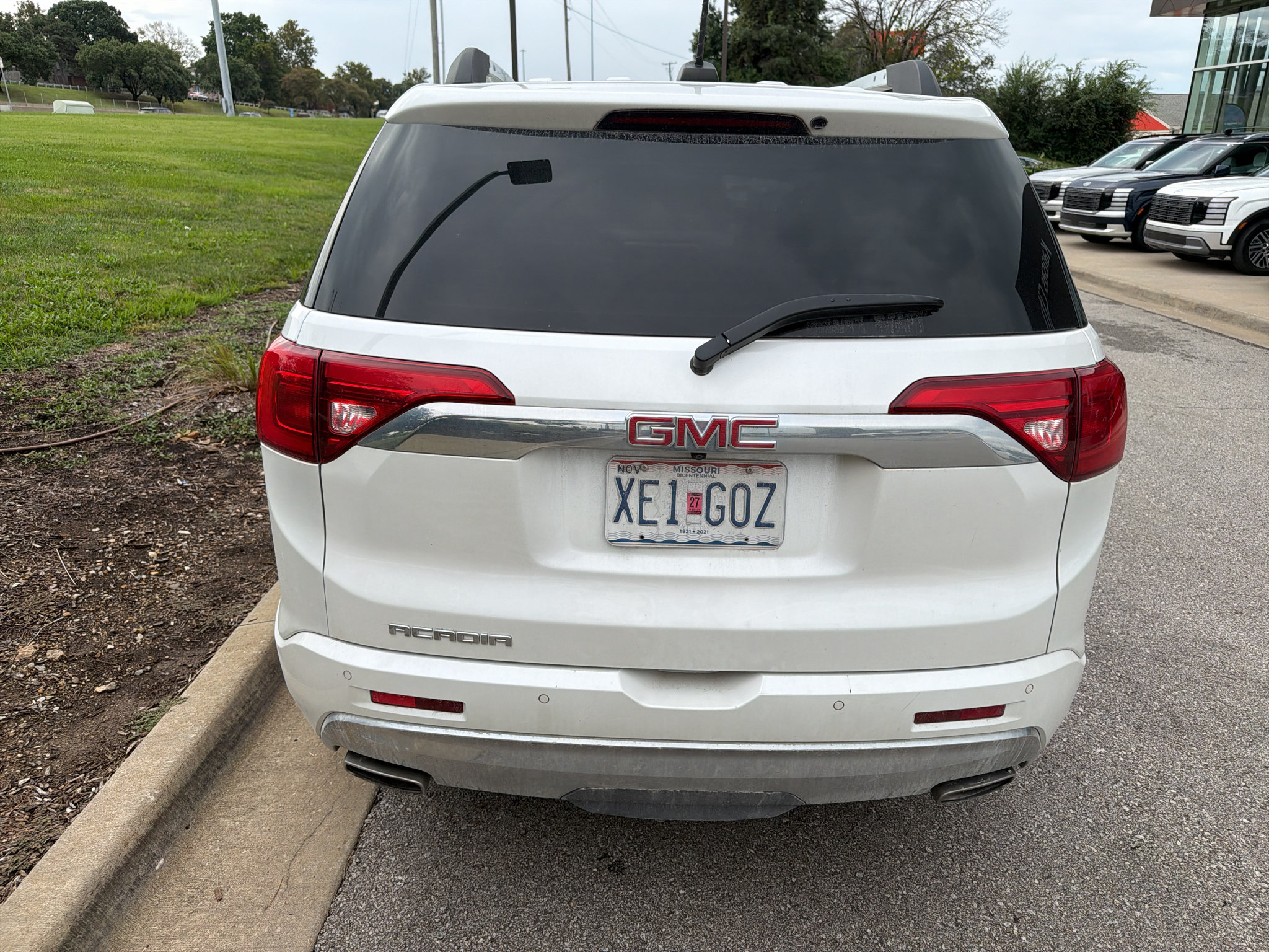 Used 2017 GMC Acadia Denali FWD image 6
