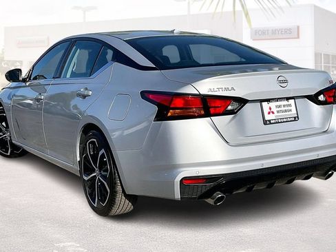 Used 2025 Nissan Altima 2.5 SR FWD image 30