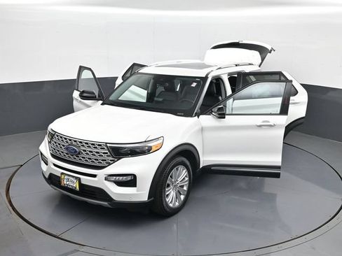Used 2024 Ford Explorer Limited w/ Limited Technology Package AWD/4WD image 31