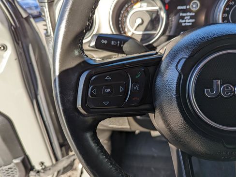 Used 2022 Jeep Wrangler Unlimited Sport image 16