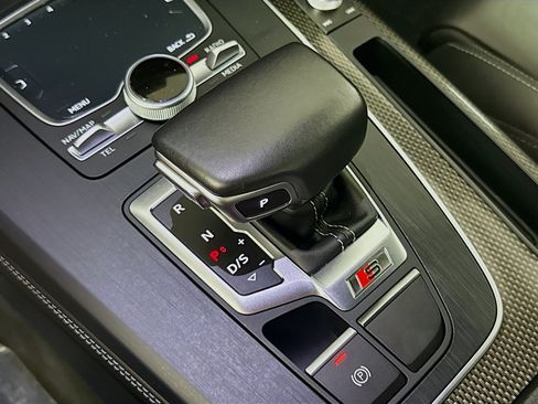 Used 2018 Audi SQ5 Prestige w/ Prestige Package AWD/4WD image 20