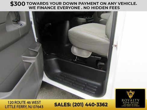 Used 2015 Chevrolet Express 2500 LS image 37