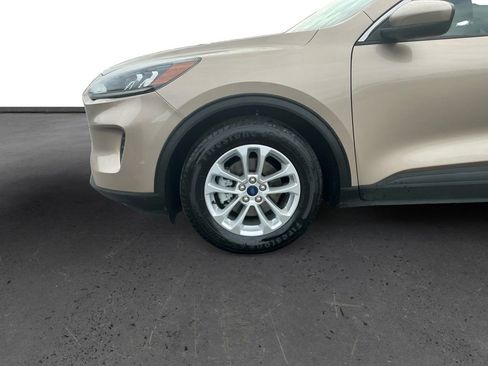 Used 2020 Ford Escape SE image 13