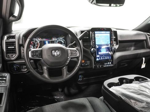 New 2026 RAM 3500 Tradesman AWD/4WD image 18