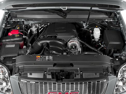 Used 2014 GMC Yukon SLT w/ SLT-2 Equipment Package AWD/4WD image 16