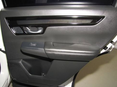 Certified 2025 Honda CR-V EX-L image 18