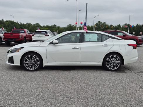 Used 2024 Nissan Altima 2.5 SL FWD image 5