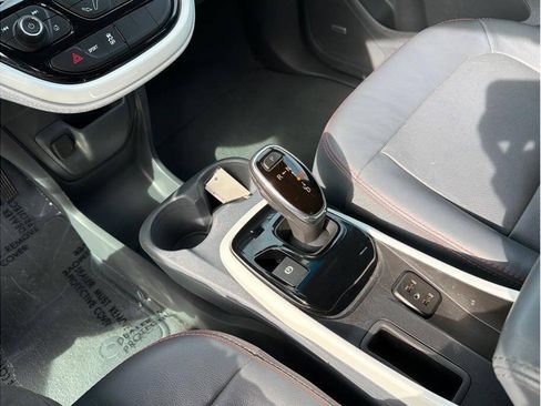 Used 2019 Chevrolet Bolt Premier w/ Infotainment Package FWD image 15