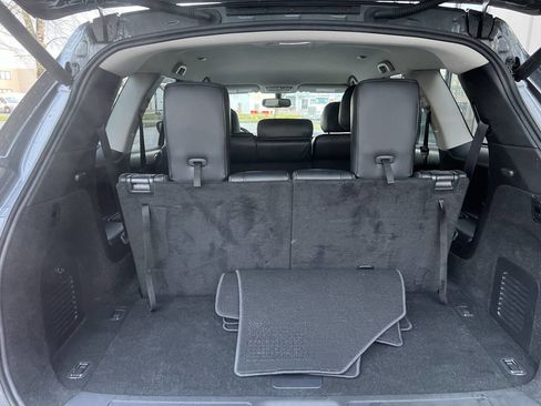 Used 2019 Nissan Pathfinder SL image 27