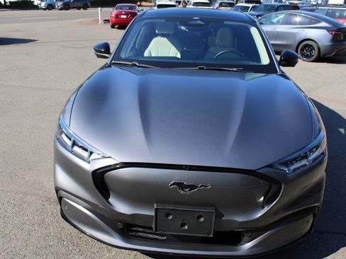 Used 2021 Ford Mustang Mach-E Premium image 9