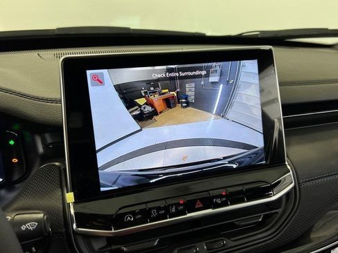 New 2026 Jeep Compass Limited w/ Sun, Sound & Navigation Group image 28