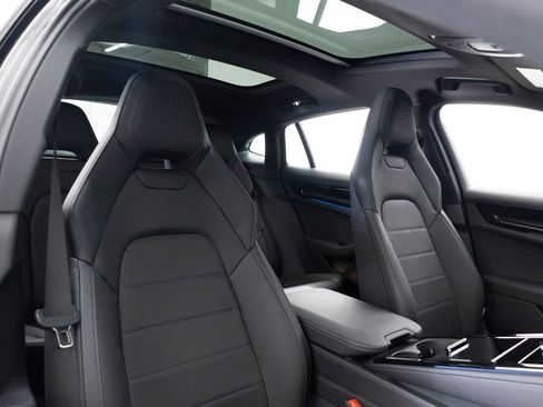 New 2025 Porsche Panamera 4 image 30