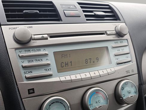 Used 2007 Toyota Camry SE image 8