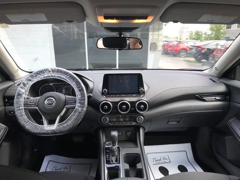 Used 2020 Nissan Sentra SV w/ Trunk Package FWD image 11