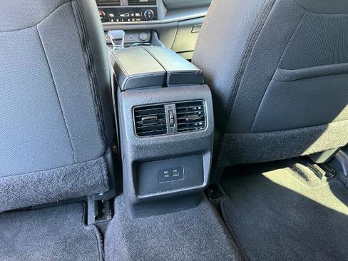 Used 2023 Nissan Rogue SV image 25