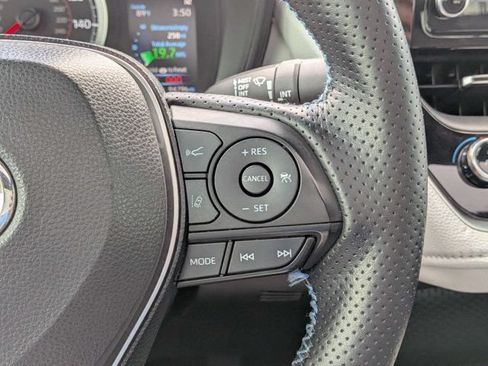 Used 2020 Toyota Corolla SE FWD image 24