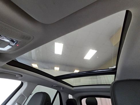 Used 2025 Mercedes-Benz GLE 350 4MATIC image 48