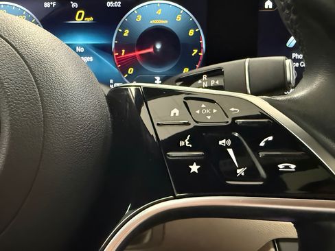Used 2022 Mercedes-Benz E 350 Sedan image 19