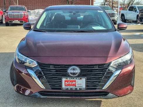 Used 2025 Nissan Sentra SV image 3