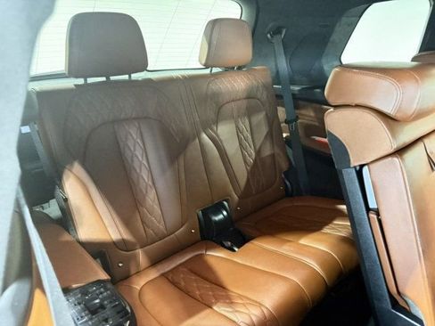 Used 2022 BMW X7 M50i image 30