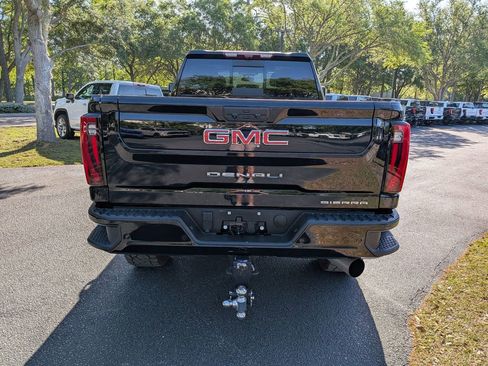 Used 2025 GMC Sierra 2500 Denali w/ Denali Reserve Package image 5