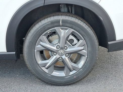 New 2026 Honda HR-V LX image 5