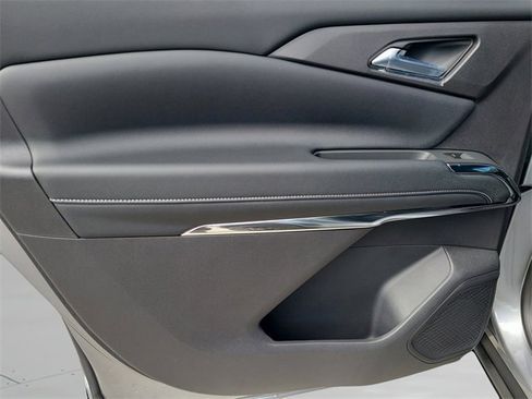 New 2026 Chevrolet Traverse LT w/ Midnight/Sport Edition image 19