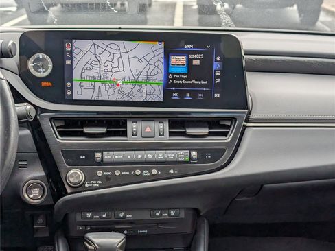 Used 2022 Lexus ES 350 w/ Premium Package image 17