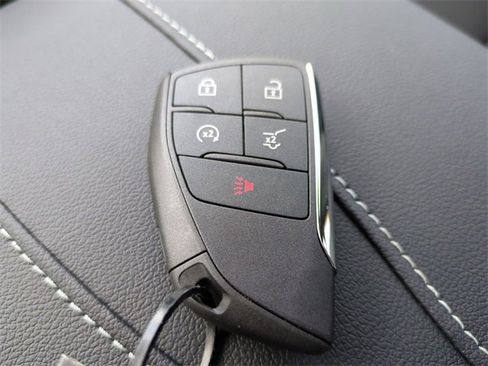 New 2026 Chevrolet Traverse LT w/ Driver Confidence Package image 30