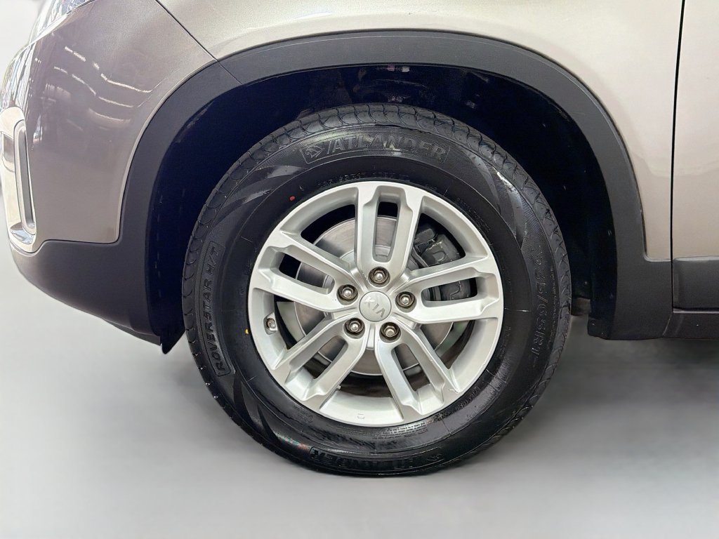 Used 2015 Kia Sorento LX FWD image 29