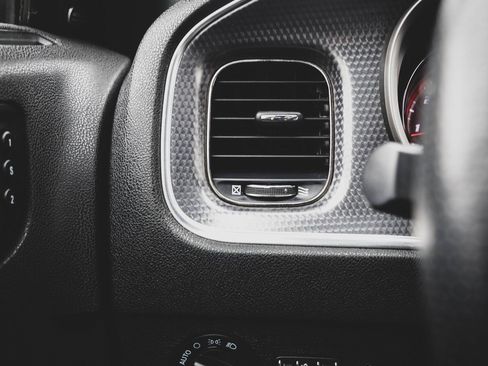 Used 2017 Dodge Charger SRT Hellcat image 13