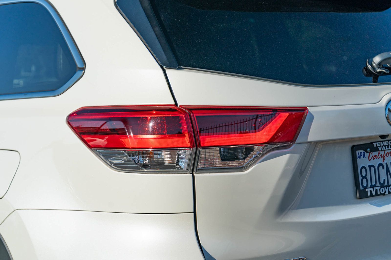 Used 2018 Toyota Highlander XLE FWD image 7