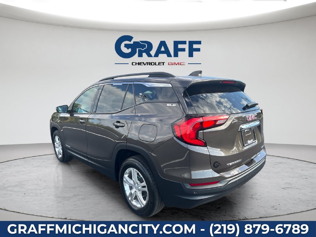 Used 2020 GMC Terrain SLE w/ Driver Convenience Package AWD/4WD image 3