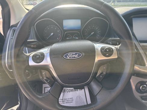 Used 2012 Ford Focus Titanium FWD image 24
