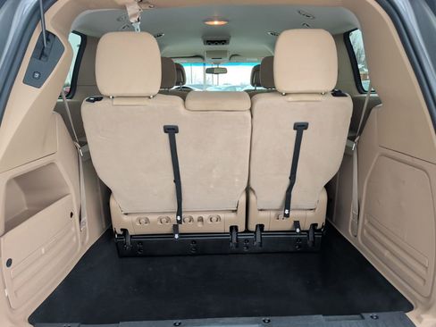 Used 2015 Dodge Grand Caravan SXT w/ UConnect Hands-Free Group image 21