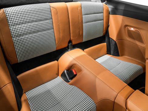 Used 2023 Porsche 911 Sport Classic image 15