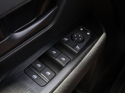 Certified 2025 Nissan Kicks S AWD/4WD image 17