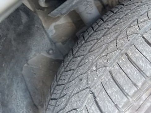 Used 2022 Toyota RAV4 XLE image 23