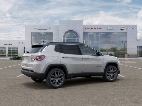 New 2026 Jeep Compass Limited w/ Sun, Sound & Navigation Group AWD/4WD image 4