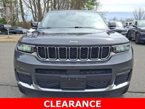 Used 2022 Jeep Grand Cherokee L Limited AWD/4WD image 2