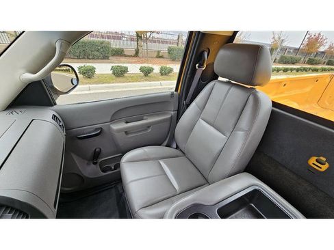 Used 2011 Chevrolet Silverado 2500 W/T image 19