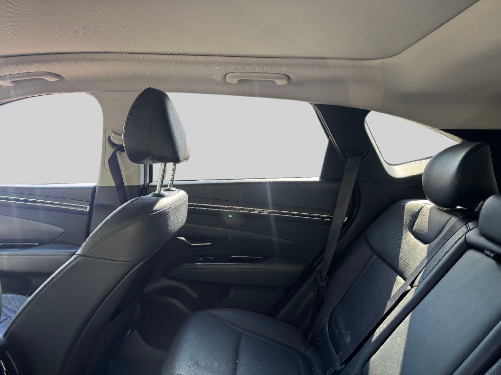 Used 2022 Hyundai Tucson Limited AWD/4WD image 11