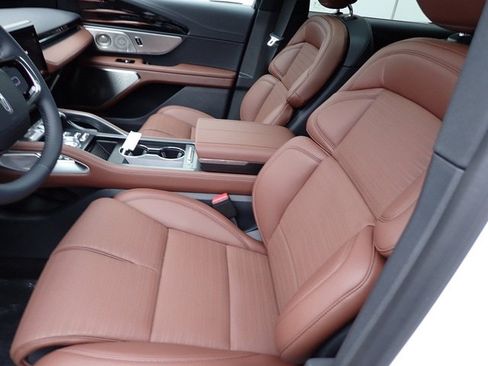 New 2026 Lincoln Nautilus Reserve image 15