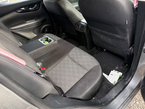 Used 2018 Nissan Rogue Sport SV image 6