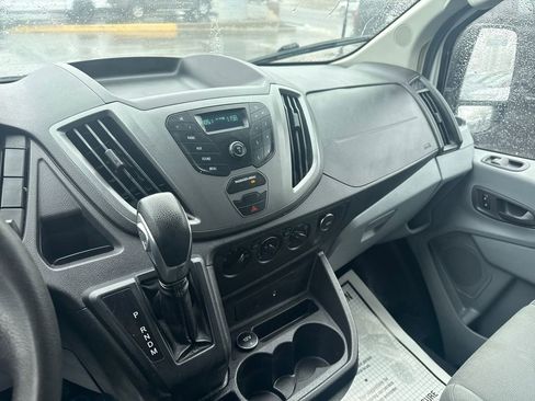 Used 2015 Ford Transit 250 130 Low Roof image 31